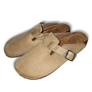 Time and Tru Women’s Size 7 Tan Suede Clog Mule Slip On Shoes